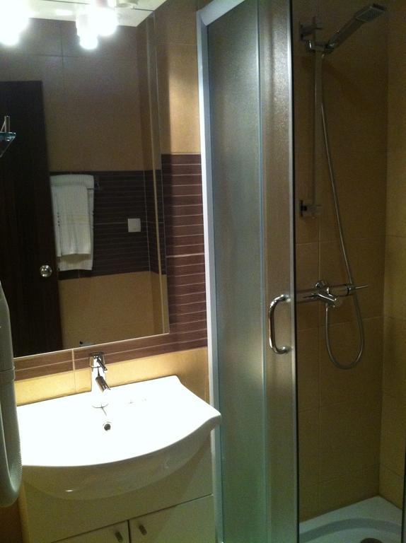 Apartments And Rooms Grand Palazzo Budva Quarto foto