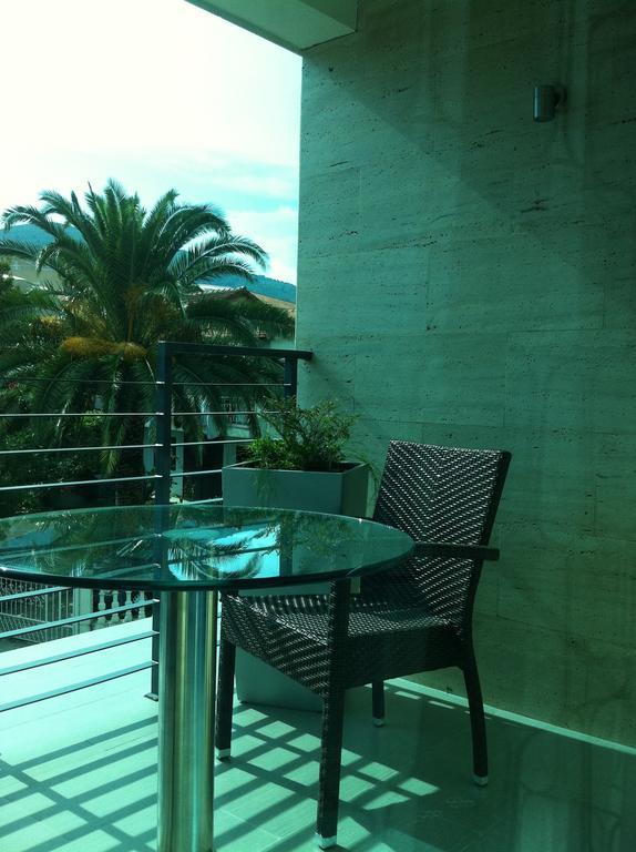 Apartments And Rooms Grand Palazzo Budva Quarto foto