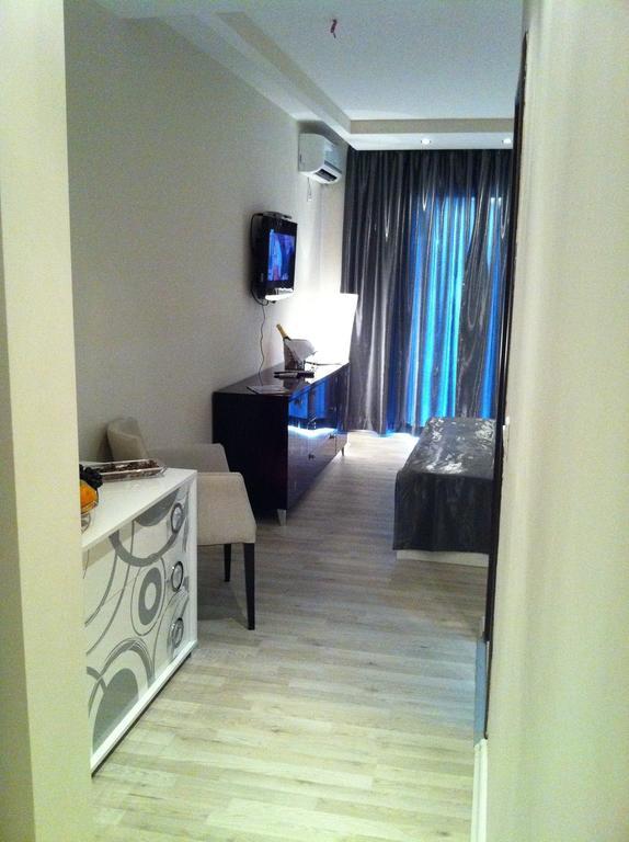 Apartments And Rooms Grand Palazzo Budva Quarto foto