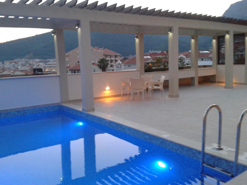Apartments And Rooms Grand Palazzo Budva Quarto foto