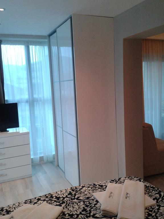 Apartments And Rooms Grand Palazzo Budva Quarto foto