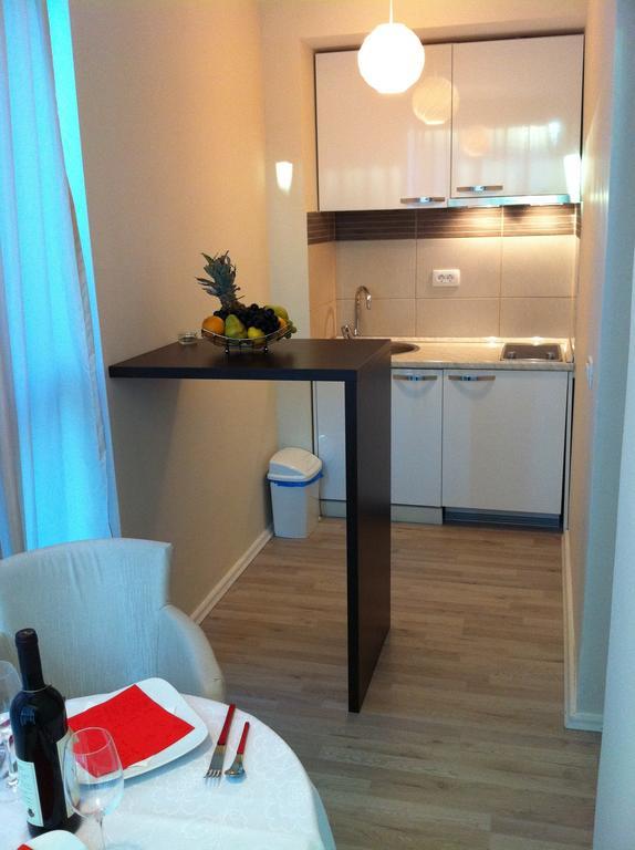 Apartments And Rooms Grand Palazzo Budva Quarto foto